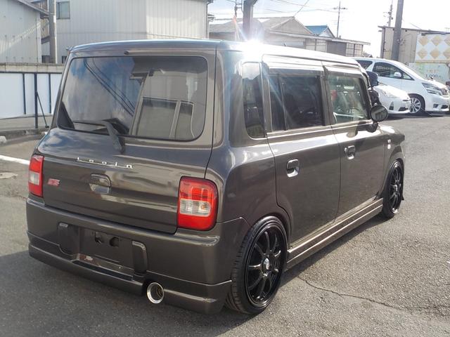 アルトラパン ＳＳ　２ＷＤ　５ＭＴ　フル装備　インタークーラーターボ　新品車高調・調整式ラテラルロッド・社外マフラー・エアロキット　１６インチアルミホイール　チタニウムフラッシュマイカオールペイント済み（5枚目）