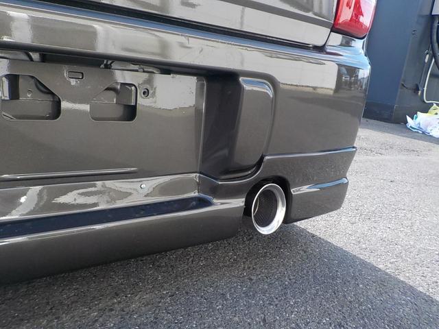アルトラパン ＳＳ　２ＷＤ　５ＭＴ　フル装備　インタークーラーターボ　新品車高調・調整式ラテラルロッド・社外マフラー・エアロキット　１６インチアルミホイール　チタニウムフラッシュマイカオールペイント済み（13枚目）
