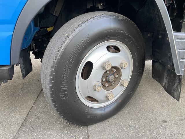 1.5t積・平ボディ標準10尺・4WD・AT(23枚目)