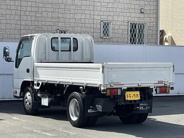 エルフトラック ３ｔ積・平ボディ・標準１０尺・ＡＴ（3枚目）