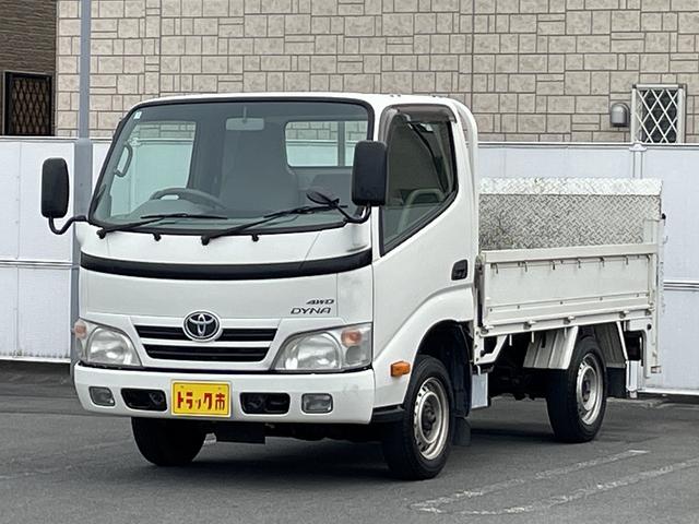 １ｔ積・平ボディ・垂直パワーゲート６００ｋｇ・４ＷＤ・５ＭＴ　集中ドアロック・左電格ミラー・車両総重量３１６５ｋｇ・内装クリーニング済(2枚目)