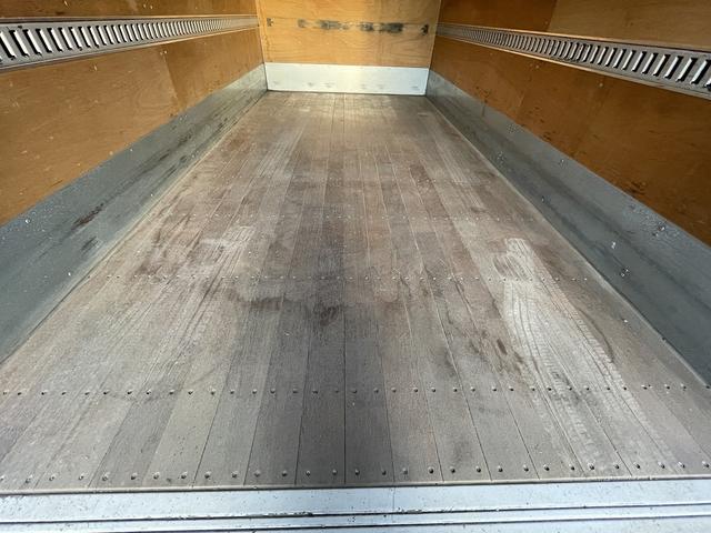 エルフトラック ２ｔ積・アルミバン・跳ね上げパワーゲート１０００ｋｇ（24枚目）