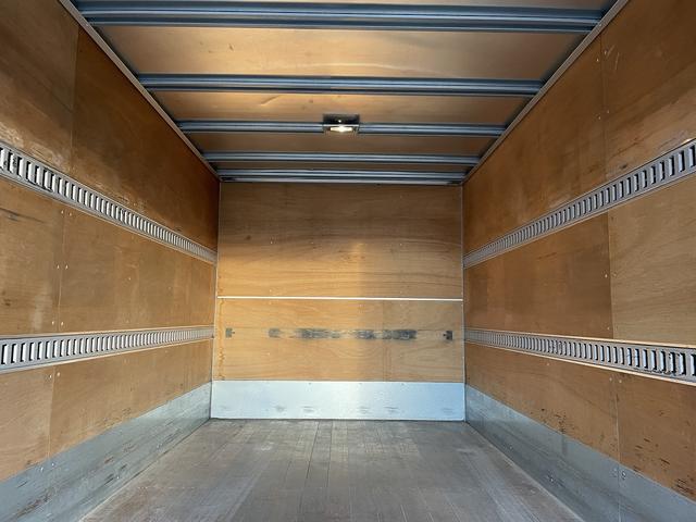 エルフトラック ２ｔ積・アルミバン・跳ね上げパワーゲート１０００ｋｇ（26枚目）