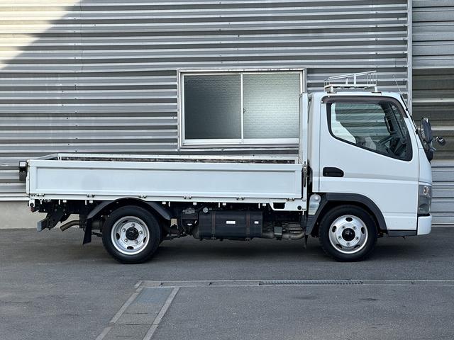 キャンター ２ｔ積・平ボディ・標準１０尺・５ＭＴ・車両総重量４４５５ｋｇ（2枚目）