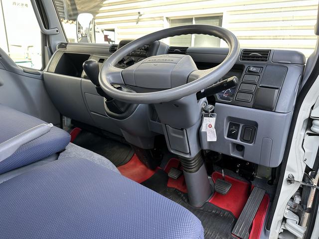 キャンター ２ｔ積・平ボディ・標準１０尺・５ＭＴ・車両総重量４４５５ｋｇ（12枚目）