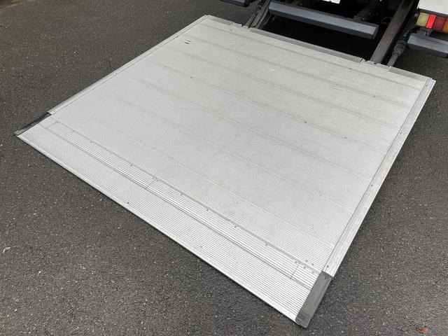 デュトロ 3.45t積・アルミバン・跳ね上げパワーゲート2000kg(7枚目)