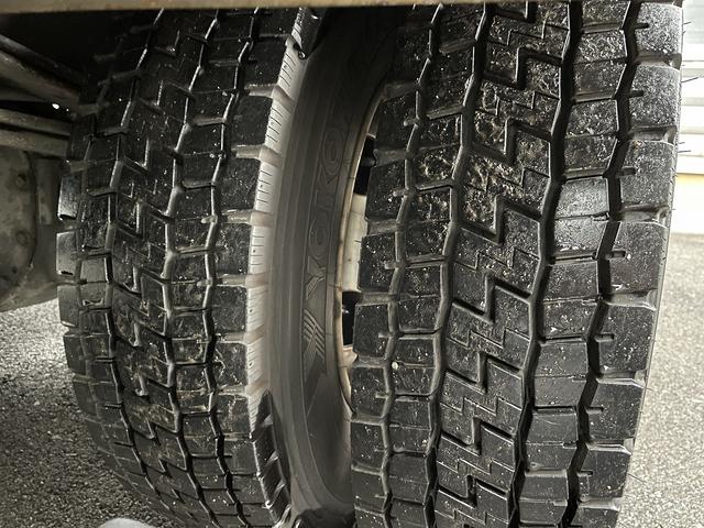 デュトロ 3.45t積・アルミバン・跳ね上げパワーゲート2000kg(14枚目)