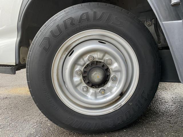 エルフトラック 2t積・アルミバン・AT・標準10尺・低床・左サイドドア(34枚目)