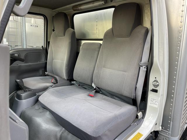 エルフトラック 2t積・アルミバン・AT・標準10尺・低床・左サイドドア(42枚目)