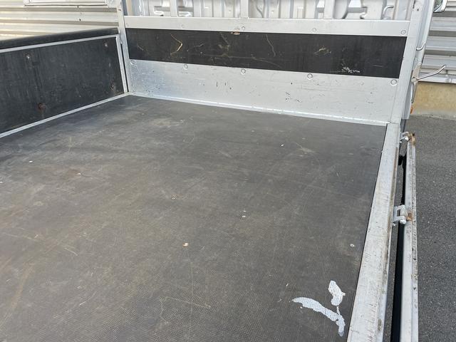 トヨエース ４ＷＤ・１．２５ｔ積・平ボディ・ＡＴ（22枚目）