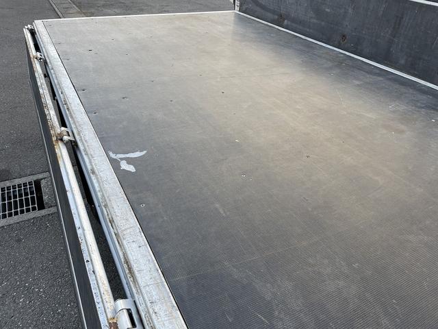 トヨエース ４ＷＤ・１．２５ｔ積・平ボディ・ＡＴ（23枚目）