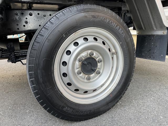 トヨエース ４ＷＤ・１．２５ｔ積・平ボディ・ＡＴ（29枚目）
