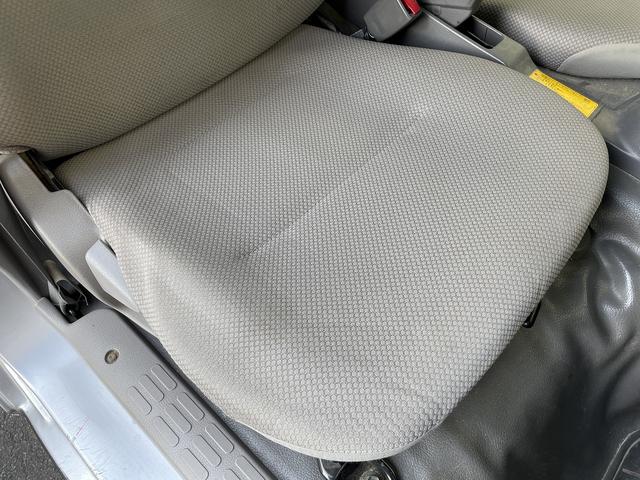 トヨエース ４ＷＤ・１．２５ｔ積・平ボディ・ＡＴ（31枚目）