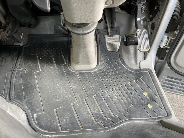 トヨエース ４ＷＤ・１．２５ｔ積・平ボディ・ＡＴ（32枚目）