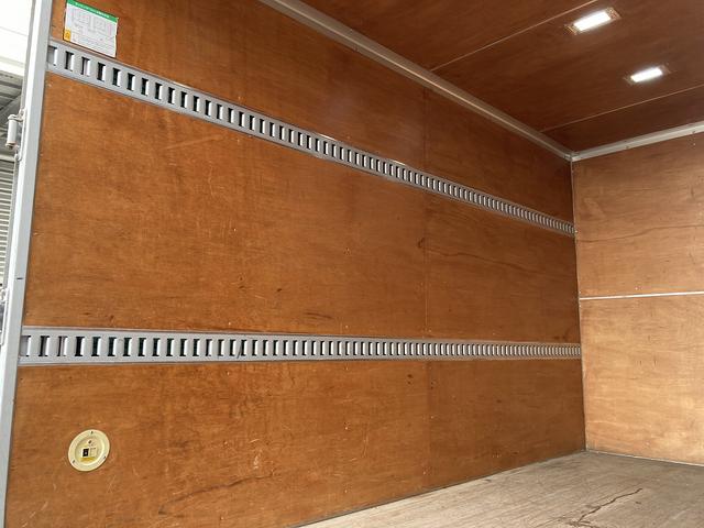 エルフトラック 2t積・アルミバン・AT・標準セミロング・ラッシング2段(22枚目)