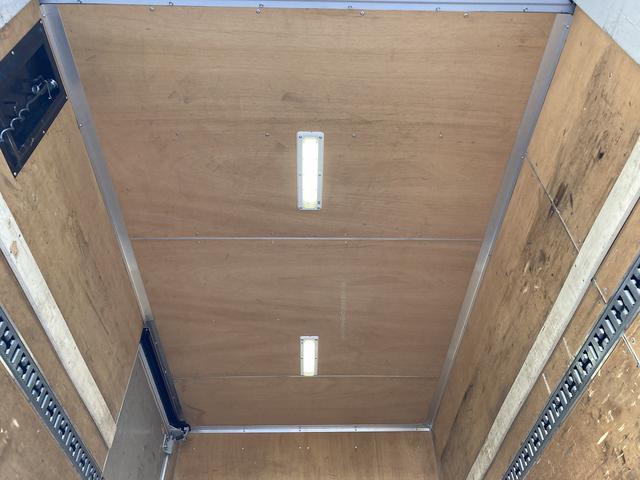 ダイナトラック 2t積・アルミバン・AT・垂直パワーゲート600kg(26枚目)