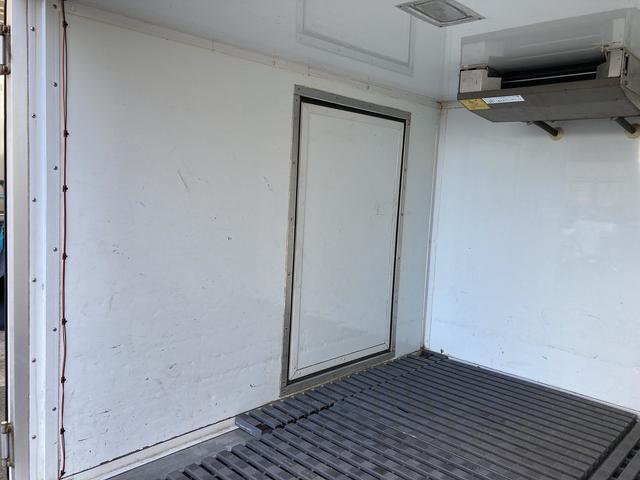 キャリイトラック ０．３５ｔ積・低温（－３０℃設定）・冷蔵冷凍車・左サイドドア（25枚目）