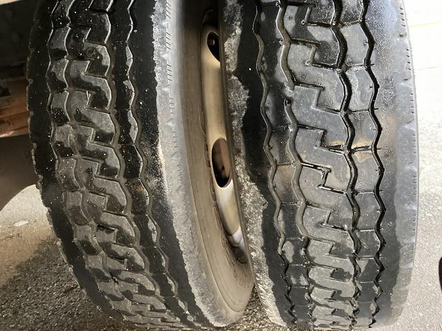 キャンター 2t積・アルミバン・跳上パワーゲート1000kg・サイドドア(17枚目)