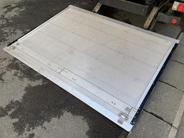 デュトロ 2t積・アルミバン・跳ね上げパワーゲート1000kg(24枚目)