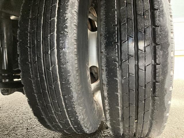 デュトロ 1.95t積・アルミバン・垂直パワーゲート600kg(16枚目)