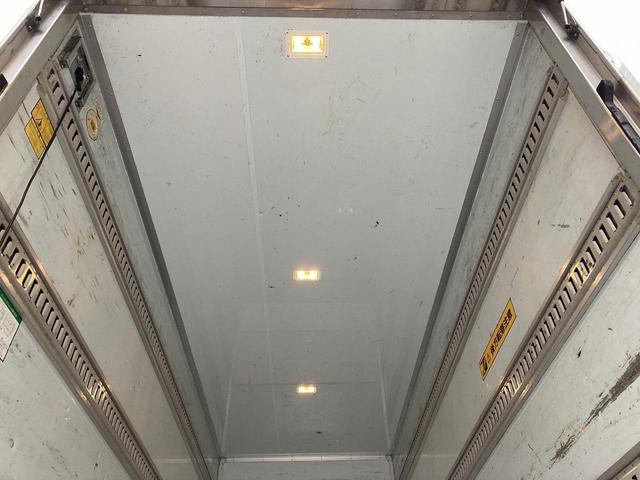 キャンター ２．９ｔ積・パネルバン・ＡＴ・跳上パワーゲート１０００ｋｇ（25枚目）