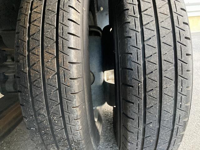 アトラストラック １．４５ｔ積・低床・幌ウイング・５ＭＴ・総重量３８７５ｋｇ（18枚目）