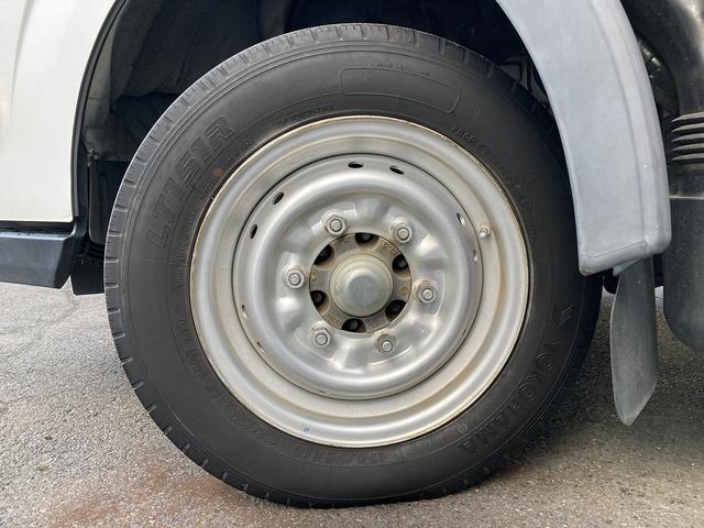 アトラストラック １．４５ｔ積・低床・幌ウイング・５ＭＴ・総重量３８７５ｋｇ（30枚目）