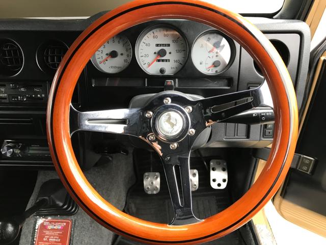 スカイラインジャパン純正ウッドステアリングPMC-S、丸目ライト2個-