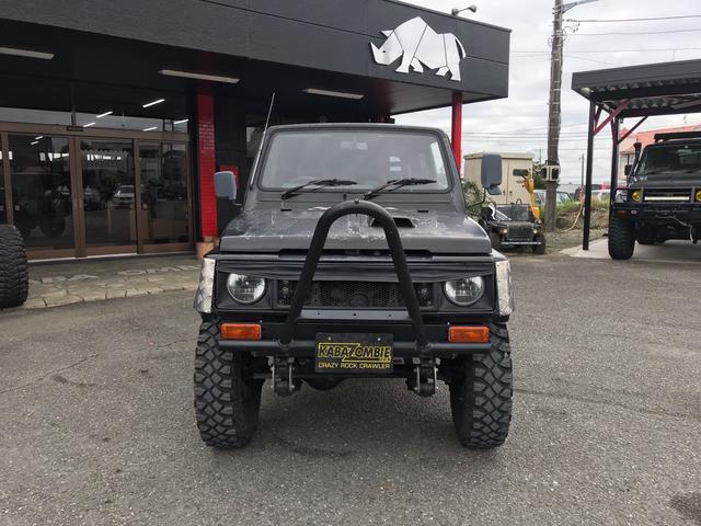 ジムニー スコットリミテッド AC PS 5MT 純正色 社外リーフリフトアップ 改造公認車 R3年小型貨物登録車 社外前後バンパーシシ狩りバンパー大 社外タンクガード 社外マフラー 社外ハンドル 社外AW MTタイヤ 社外ノブ(2枚目)