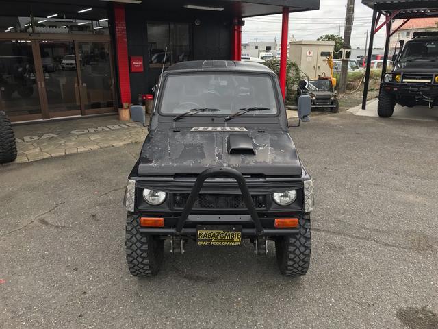 ジムニー スコットリミテッド AC PS 5MT 純正色 社外リーフリフトアップ 改造公認車 R3年小型貨物登録車 社外前後バンパーシシ狩りバンパー大 社外タンクガード 社外マフラー 社外ハンドル 社外AW MTタイヤ 社外ノブ(3枚目)