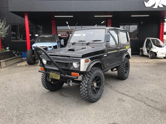 ジムニー スコットリミテッド AC PS 5MT 純正色 社外リーフリフトアップ 改造公認車 R3年小型貨物登録車 社外前後バンパーシシ狩りバンパー大 社外タンクガード 社外マフラー 社外ハンドル 社外AW MTタイヤ 社外ノブ(22枚目)