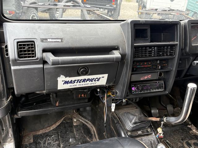 ジムニー スコットリミテッド AC PS 5MT 純正色 社外リーフリフトアップ 改造公認車 R3年小型貨物登録車 社外前後バンパーシシ狩りバンパー大 社外タンクガード 社外マフラー 社外ハンドル 社外AW MTタイヤ 社外ノブ(39枚目)