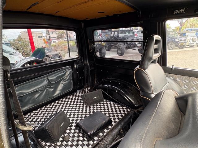 ジムニー スコットリミテッド AC PS 5MT 純正色 社外リーフリフトアップ 改造公認車 R3年小型貨物登録車 社外前後バンパーシシ狩りバンパー大 社外タンクガード 社外マフラー 社外ハンドル 社外AW MTタイヤ 社外ノブ(43枚目)