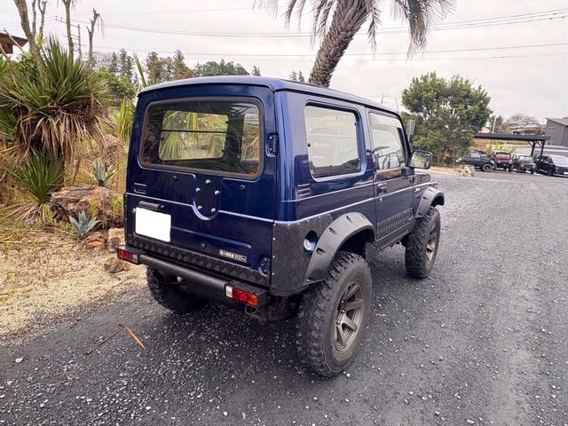 ジムニー HC AC PS 5MT 小型貨物登録車 初度登録R6年車 NOX・PM適合 全塗装 社外リーフリフトアップ 改造公認車 社外マフラー 社外前後バンパー 1型グリル 社外AW MTタイヤ 社外ミラー2名乗車(17枚目)