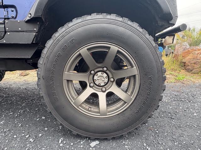 ジムニー HC AC PS 5MT 小型貨物登録車 初度登録R6年車 NOX・PM適合 全塗装 社外リーフリフトアップ 改造公認車 社外マフラー 社外前後バンパー 1型グリル 社外AW MTタイヤ 社外ミラー2名乗車(26枚目)