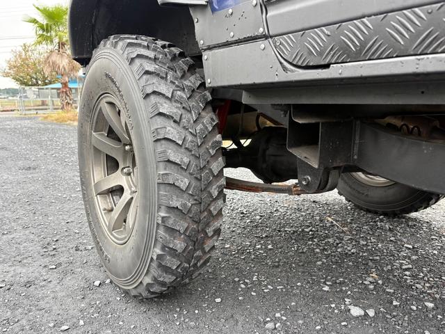 ジムニー HC AC PS 5MT 小型貨物登録車 初度登録R6年車 NOX・PM適合 全塗装 社外リーフリフトアップ 改造公認車 社外マフラー 社外前後バンパー 1型グリル 社外AW MTタイヤ 社外ミラー2名乗車(32枚目)