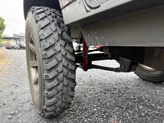 ジムニー HC AC PS 5MT 小型貨物登録車 初度登録R6年車 NOX・PM適合 全塗装 社外リーフリフトアップ 改造公認車 社外マフラー 社外前後バンパー 1型グリル 社外AW MTタイヤ 社外ミラー2名乗車(40枚目)