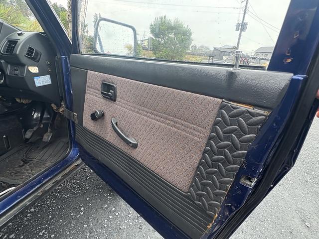 ジムニー HC AC PS 5MT 小型貨物登録車 初度登録R6年車 NOX・PM適合 全塗装 社外リーフリフトアップ 改造公認車 社外マフラー 社外前後バンパー 1型グリル 社外AW MTタイヤ 社外ミラー2名乗車(51枚目)