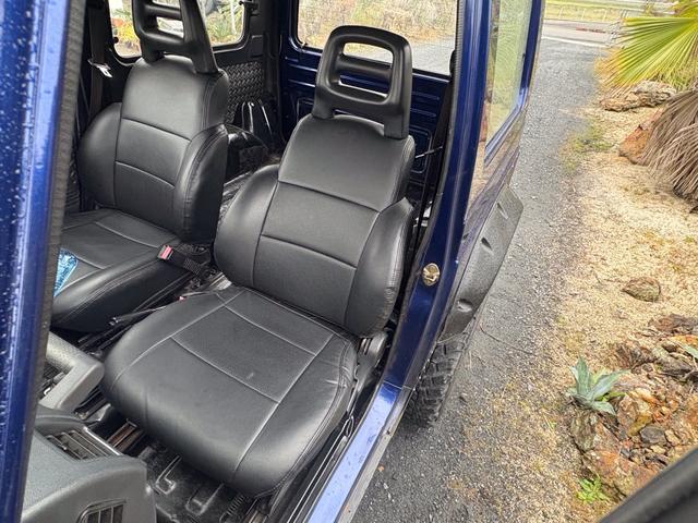 ジムニー HC AC PS 5MT 小型貨物登録車 初度登録R6年車 NOX・PM適合 全塗装 社外リーフリフトアップ 改造公認車 社外マフラー 社外前後バンパー 1型グリル 社外AW MTタイヤ 社外ミラー2名乗車(68枚目)