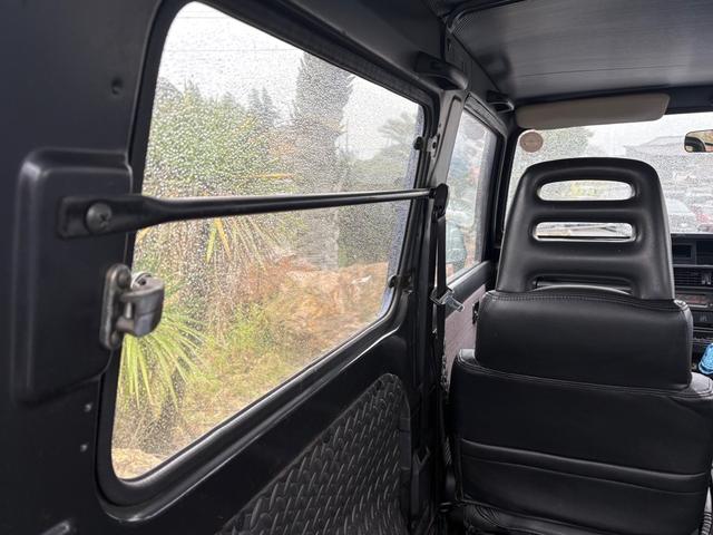 ジムニー HC AC PS 5MT 小型貨物登録車 初度登録R6年車 NOX・PM適合 全塗装 社外リーフリフトアップ 改造公認車 社外マフラー 社外前後バンパー 1型グリル 社外AW MTタイヤ 社外ミラー2名乗車(75枚目)