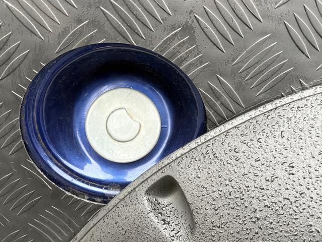 ジムニー HC AC PS 5MT 小型貨物登録車 初度登録R6年車 NOX・PM適合 全塗装 社外リーフリフトアップ 改造公認車 社外マフラー 社外前後バンパー 1型グリル 社外AW MTタイヤ 社外ミラー2名乗車(77枚目)