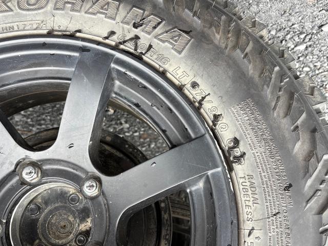 ジムニー CC AC PS 5MT 純正色 社外リーフリフトアップ JA22電動パワステ装着 BRIDEシートフルバケ 外ホイールMTタイヤ 外幌 1型グリル サイドシルガード 外追加メーター MOMOハン ウィンチ(27枚目)