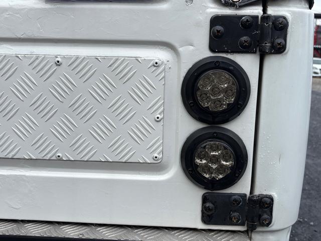 ジムニー CC AC PS 5MT 純正色 社外リーフリフトアップ JA22電動パワステ装着 BRIDEシートフルバケ 外ホイールMTタイヤ 外幌 1型グリル サイドシルガード 外追加メーター MOMOハン ウィンチ(42枚目)