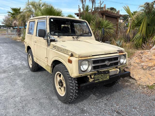 ジムニー スコットリミテッド AC PS 5MT 全塗装 社外フロントバンパー ワンオフ社外テールレンズ ナンバー灯移設 社外AW MTタイヤ 社外シートカバー 社外ハンドル 社外3連追加メーター オーディオレス(5枚目)