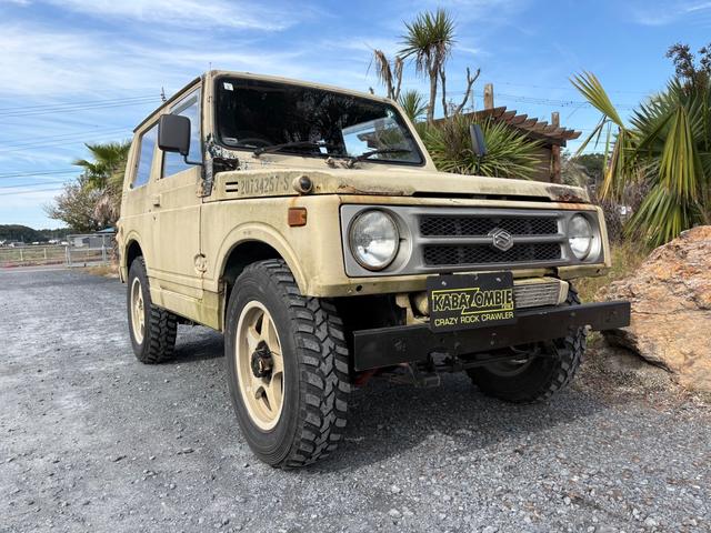 ジムニー スコットリミテッド AC PS 5MT 全塗装 社外フロントバンパー ワンオフ社外テールレンズ ナンバー灯移設 社外AW MTタイヤ 社外シートカバー 社外ハンドル 社外3連追加メーター オーディオレス(7枚目)