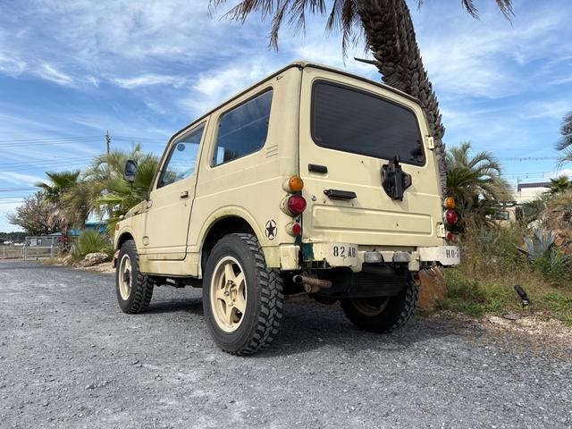 ジムニー スコットリミテッド AC PS 5MT 全塗装 社外フロントバンパー ワンオフ社外テールレンズ ナンバー灯移設 社外AW MTタイヤ 社外シートカバー 社外ハンドル 社外3連追加メーター オーディオレス(19枚目)