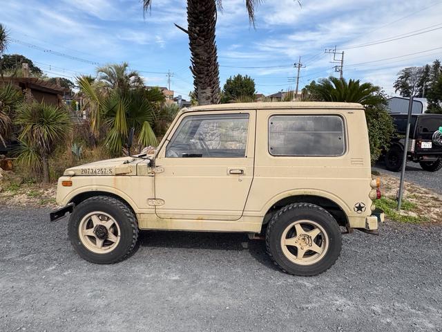 ジムニー スコットリミテッド AC PS 5MT 全塗装 社外フロントバンパー ワンオフ社外テールレンズ ナンバー灯移設 社外AW MTタイヤ 社外シートカバー 社外ハンドル 社外3連追加メーター オーディオレス(20枚目)