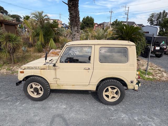 ジムニー スコットリミテッド AC PS 5MT 全塗装 社外フロントバンパー ワンオフ社外テールレンズ ナンバー灯移設 社外AW MTタイヤ 社外シートカバー 社外ハンドル 社外3連追加メーター オーディオレス(21枚目)