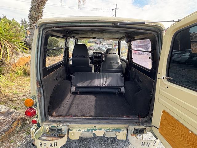 ジムニー スコットリミテッド AC PS 5MT 全塗装 社外フロントバンパー ワンオフ社外テールレンズ ナンバー灯移設 社外AW MTタイヤ 社外シートカバー 社外ハンドル 社外3連追加メーター オーディオレス(41枚目)