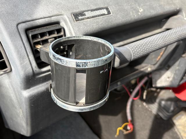 ジムニー スコットリミテッド AC PS 5MT 全塗装 社外フロントバンパー ワンオフ社外テールレンズ ナンバー灯移設 社外AW MTタイヤ 社外シートカバー 社外ハンドル 社外3連追加メーター オーディオレス(51枚目)